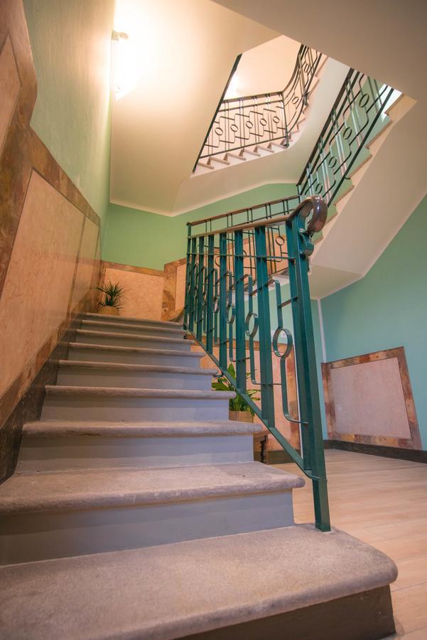 Comonfive Apartments エクステリア 写真